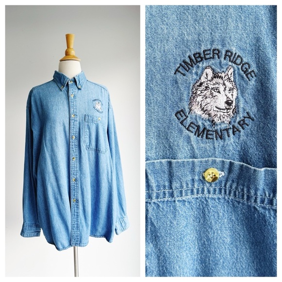VINTAGE 90's Blue Denim Wolf Embroidered Button-Up Shirt Size Large - Picture 1 of 8